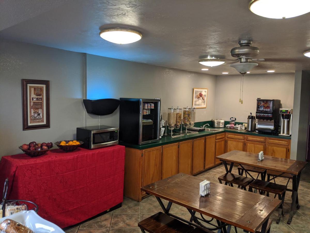 Atrium Inn Fort Stockton Dış mekan fotoğraf