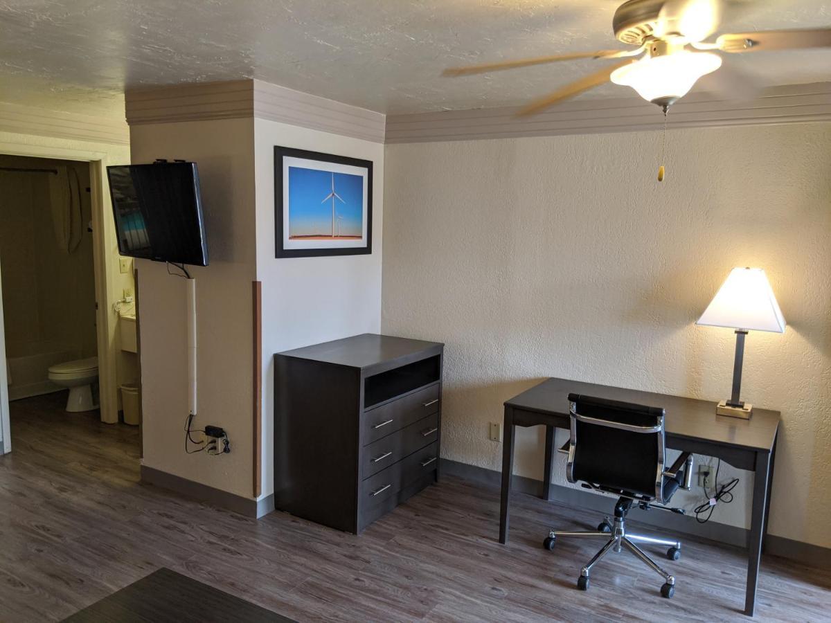 Atrium Inn Fort Stockton Dış mekan fotoğraf